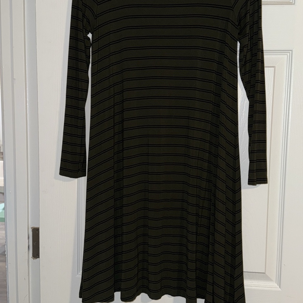 Maurices Black and Gray A-Line Long Sleeve Dress
